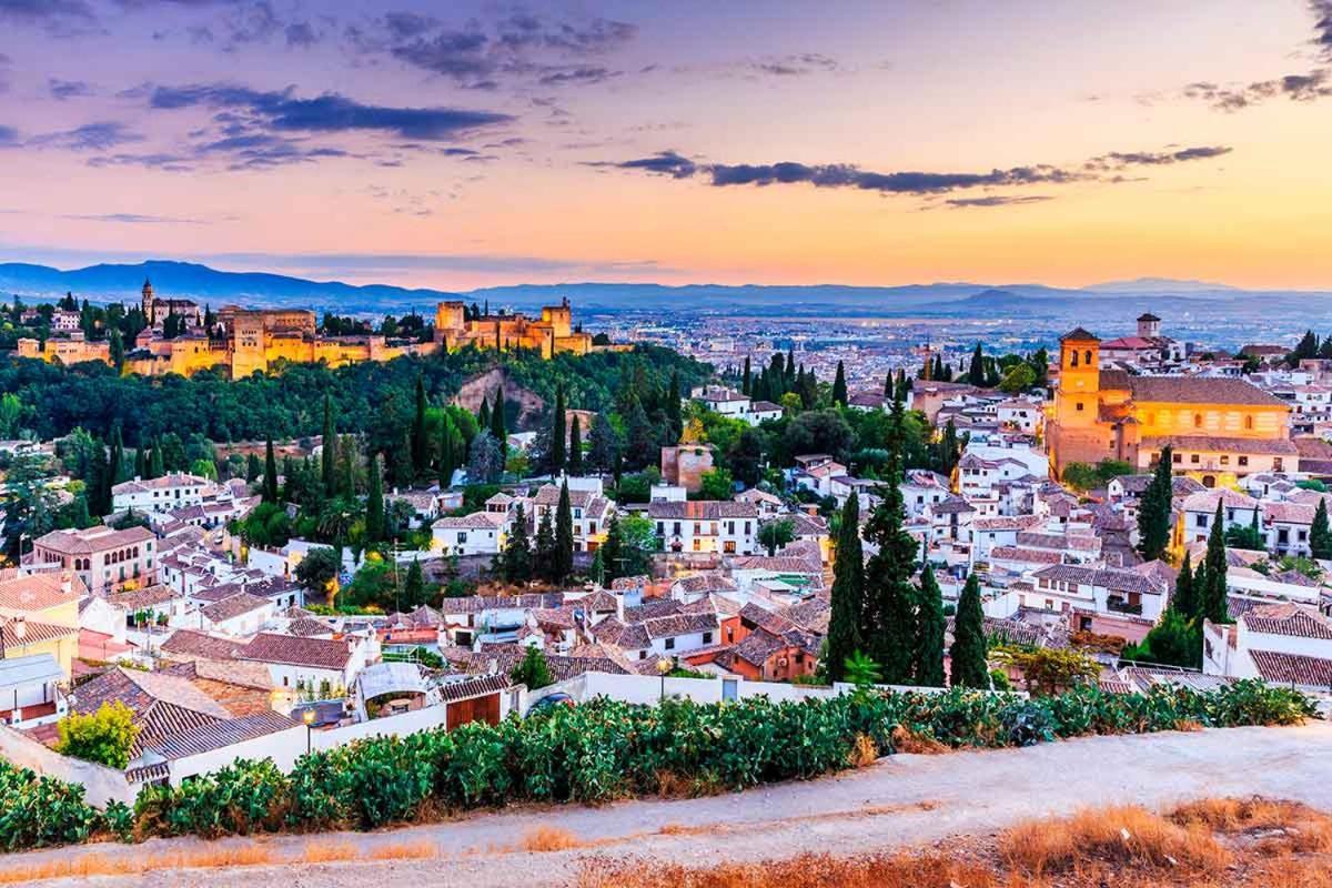 Warm Albayzin - Free Parking 15 Min Away Granada